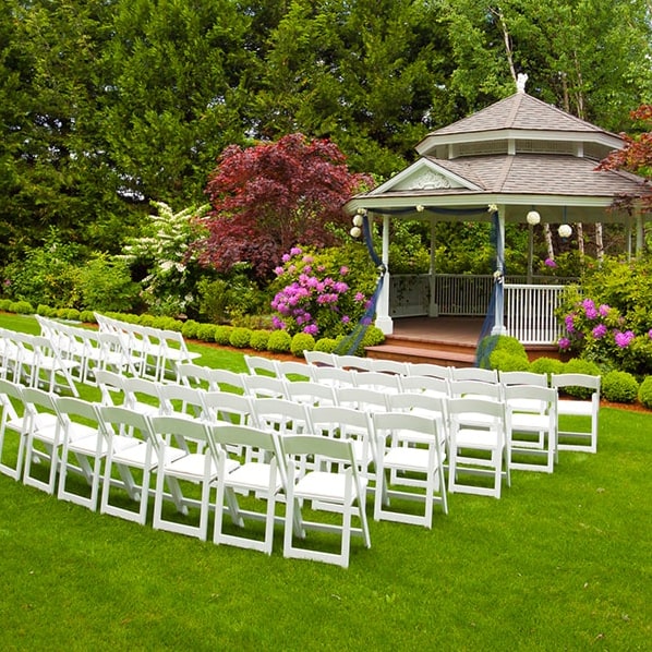 para reservar los baños de renta para fiestas, es necesario hacer un depósito del 50% del costo total